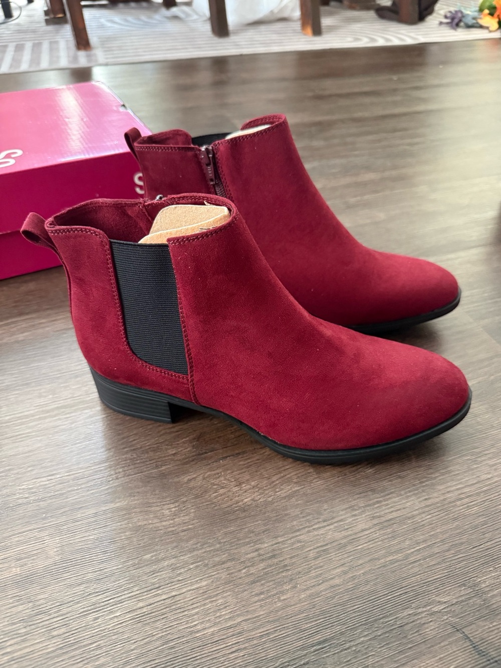 New in Box SO® Averyy Women's Ankle Boots size 10
